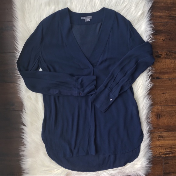 Vince Tops - Vince Blue V Neck Tunic Top Size Small